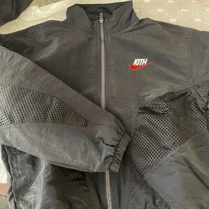 Kith for Nike boys windbreaker zip up track suit top size small brand new